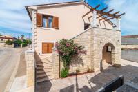 Apartment Vabriga - Ferienwohnung Vabriga