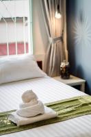 Susie Q Designer House - Bed and Breakfast