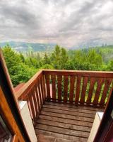 Біля лісу Апартименти з трьома спальнями - B&B Slavske