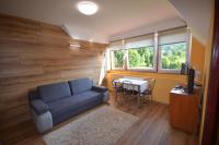 Pod Modrzewiem Agroturystyczne mieszkania turystyczne - Ferienwohnung Bad Reinerz