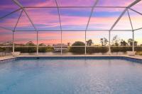 Waterfront Villa with Heated Pool - Villa Wine Down - Roelens Vacations - B&B