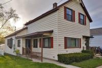 Huge historic, w/large yard & close to beach - B&B