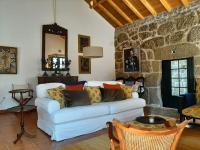 B&B Gouveia - Beautiful house and garden at Serra da Estrela, perfect for groups and families - Bed and Breakfast Gouveia