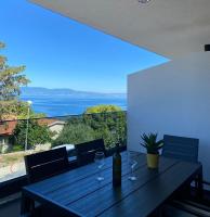 Golden Sunset 2 - Bed and Breakfast Njivice