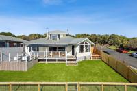 SALTWATER HOUSE - Opposite the beach and views over the lake! - Chambres d'hôtes Ocean Grove