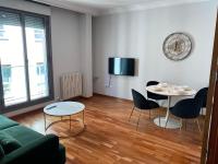 Maison San Isidoro - GARAJE y WIFI GRATUITO - Bed and Breakfast León