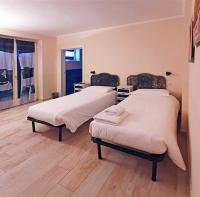 Camera Doppia con Letti Singoli con Accesso Disabili