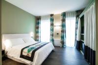 Doppelzimmer mit Balkon (2 Erwachsene + 1 Kind)