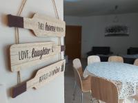 Apartmani Ciprijan - Bed and Breakfast Ražanac