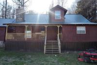 Hoot Nanny's Rustic Cabin on Mossy Creek - B&B