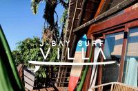 J Bay Surf Villa - Bed and Breakfast