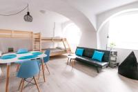 Standard Triple Studio