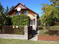 Holiday home in Balatonmariafürdo 19321 - B&B Balatonmáriafürdő