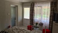 Deluxe Room (2 Adults + 1 Child)