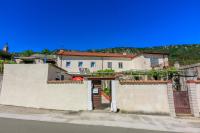 Holiday House Julija - Ferienwohnung Bribir