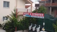 Half of house to rent - family Zelenika - Chambres d'hôtes Trogir
