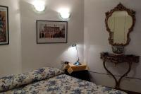 In the heart of Venice free internet - B&B