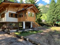 Chalet degli Abeti by AMA Val di Fassa - B&B Campitello di Fassa