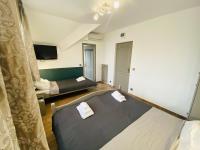 Dreibettzimmer mit Bad