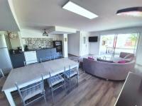 Gîte du marié à 7mn du puy du F0U - B&B Chambretaud