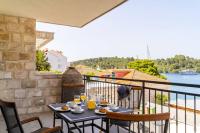 Corallium - B&B Pomena