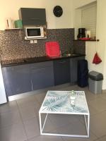 Maison en résidence privée avec piscine accès plage direct - B&B Les Trois-Îlets