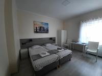Large Double or Twin Room