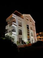 Kamelija LUX - B&B Ðenovići