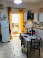 Cozy Apartment Near City Center - Ferienwohnung Prevesa