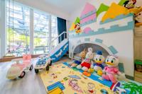 Camera Familiare con Vista Giardino