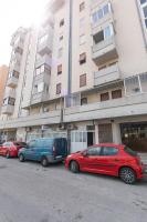 Studio apartment for 2, Wi-Fi, Kitchenette, Public Parking, Private Entrance - Chambres d’hôtes Split