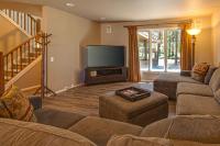 5 Bed 3 Bath Vacation home in Sunriver - B&B Sunriver
