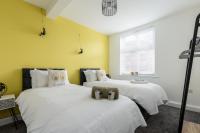 Lima Apartments Ltd-4 Beds-Large property -Long Stay Deal-Business-Parking - B&B