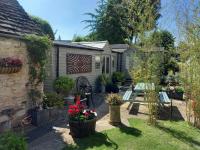 B&B Cirencester - The Brewery lodge - Bed and Breakfast Cirencester