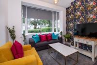 Stylish Hot Tub House with free parking! - B&B York