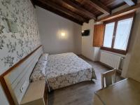 Chambre Lits Jumeaux avec Salle de Bains Privative