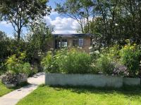 B&B Chichester - Little Plovers Shepherd Hut - Bed and Breakfast Chichester