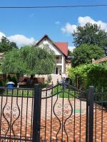 B&B Slănic - Casa IRIS Slanic - Bed and Breakfast Slănic