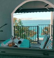 Romantic Apartment Sonja, Beachfront - B&B Cesarica