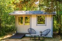 A Tiny House Near The Beach - B&B Pērkone