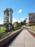 OFERTA ESPECIAL ÚLTIMA HORA - SARAKATUA15 - vistas espectaculares - familias y parejas - 2 dormitorios independientes - amplio salón cocina comedor - tarjeta parking OTA GRATIS - Julio y agosto estancia mínima 7 noches de domingo a domingo - - B&B Zarautz