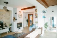 Casa Domestic, a modern guest house in the transylvanian countryside - B&B Viștea de Sus