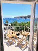 Beachfront SUITE in CADAQUES center - Chambres d’hôtes
