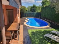 Nice Home - B&B Borgonyà