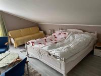 Chambre Triple avec Salle de Bains Commune