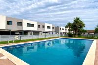 Chalet moderno con piscina en Mont - roige Bahia - B&B Mont-roig del Camp