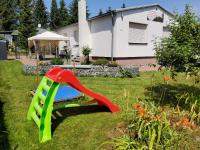 Skibbi`s Ferienhaus an der Sonnenloipe in Friedrichsbrunn - B&B Thale