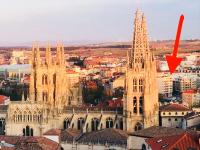 B&B Burgos - VIENDO LA CATEDRAL desde Plaza Vega - Bed and Breakfast Burgos