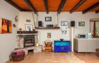 House Raul 1974 - B&B Petehi