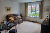 B&B Warwick - Stylish 2 bed 2 bathroom apartment for up to 5 - Bed and Breakfast Warwick